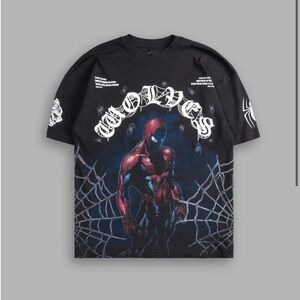SPIDER-MAN ENERGY "PREMIUM" OVERSIZED
TEE IN BLACK